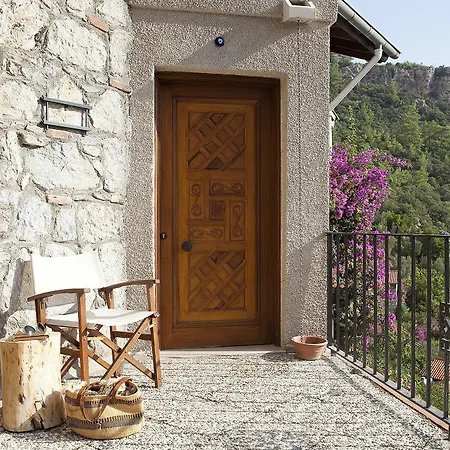 Dionysos Hotel